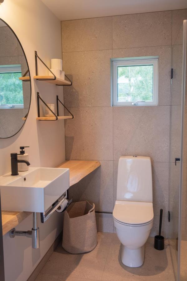 Malevik Tiny House Apartment Kullavik Bagian luar foto