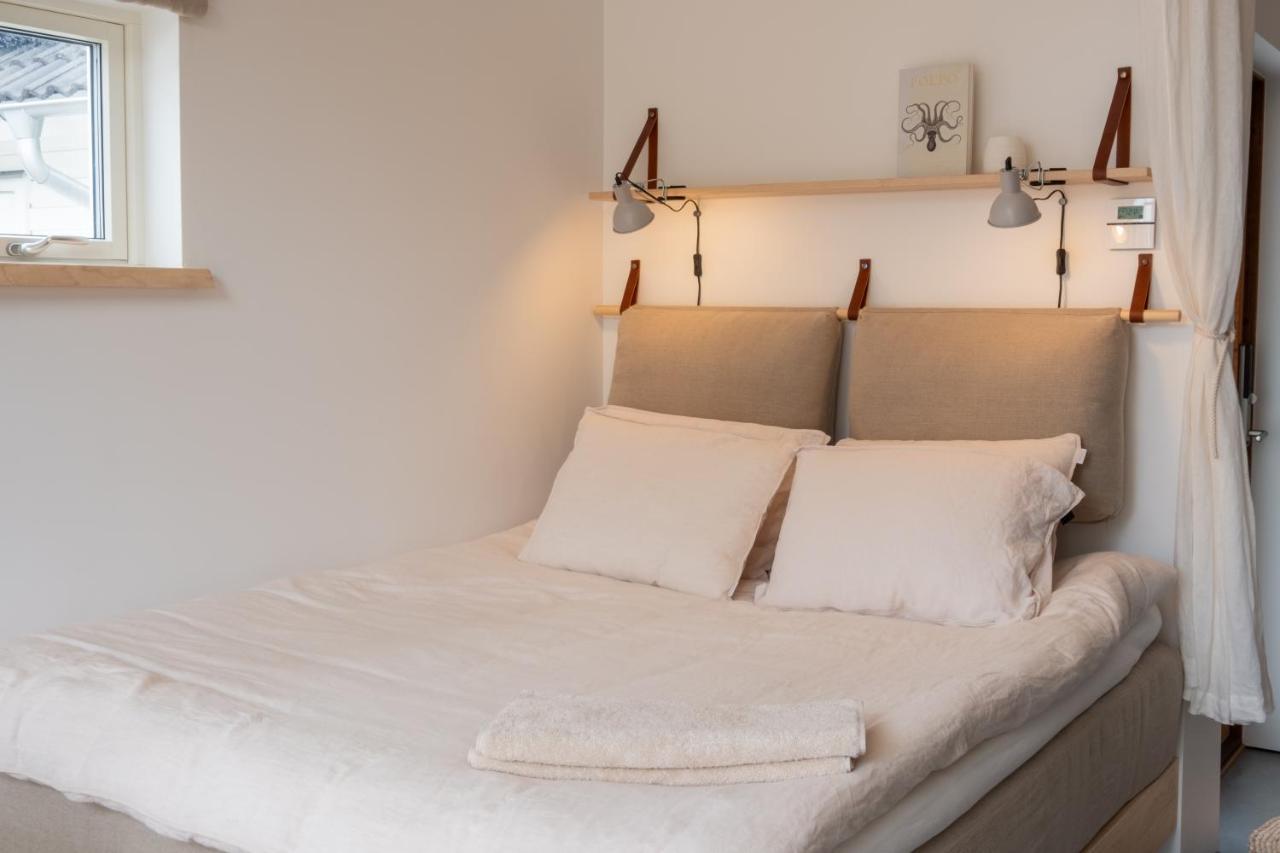 Malevik Tiny House Apartment Kullavik Bagian luar foto