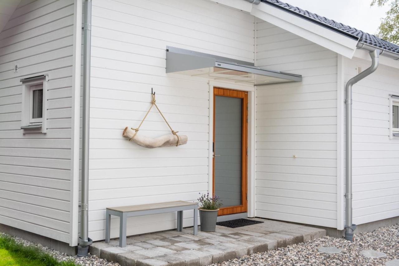 Malevik Tiny House Apartment Kullavik Bagian luar foto